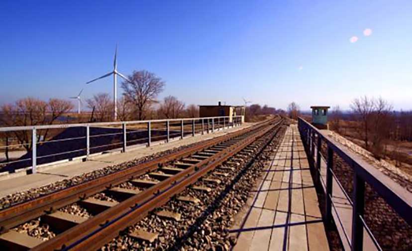 高鐵建設(shè)領(lǐng)域，加大對機(jī)制砂的需求